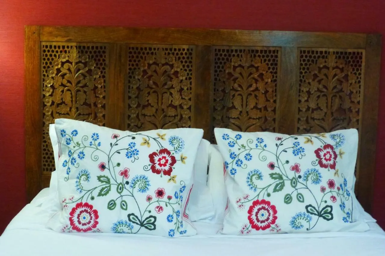 Charm Inn Sintra 4*,